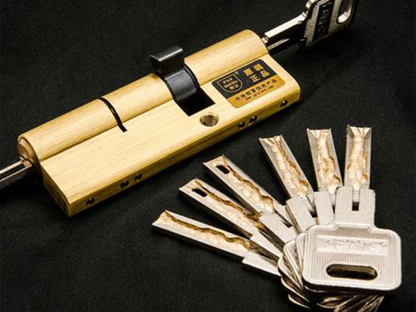 萨嘎24小时上门开锁公司