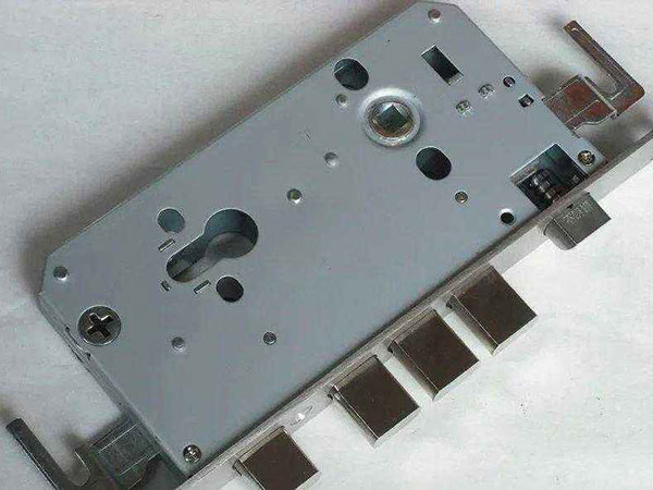 萨嘎24小时上门开锁公司